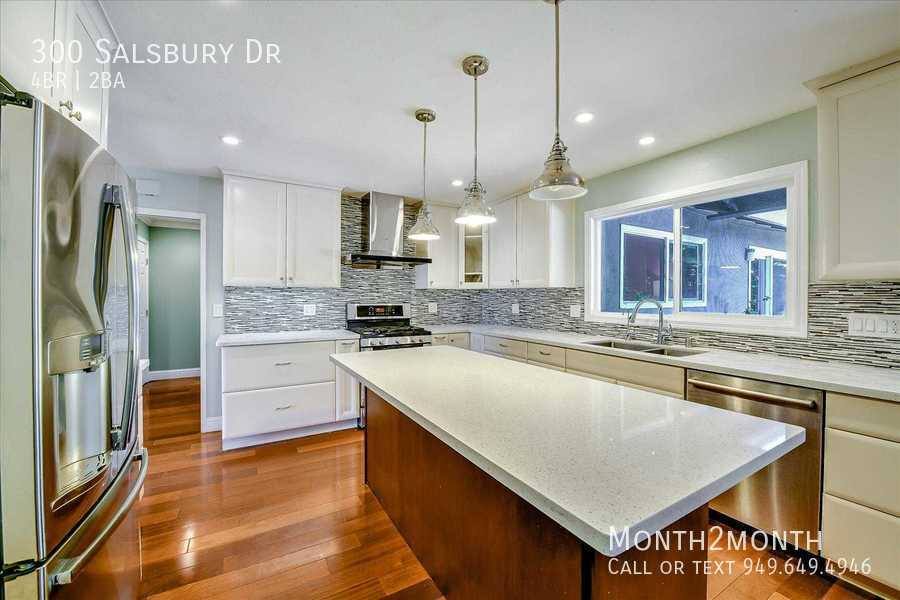House for rent at 300 Salsbury Dr, Santa Clara, CA 95051