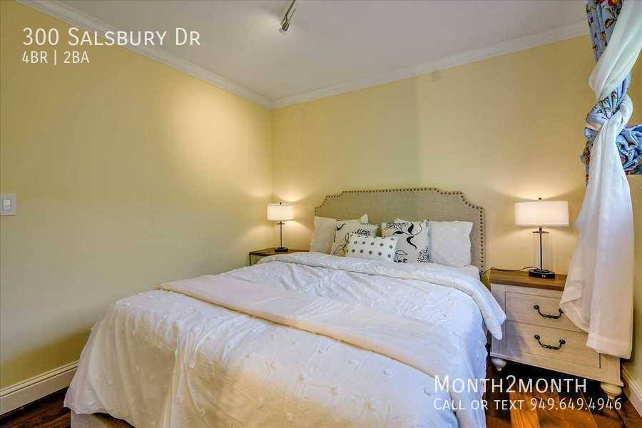 House for rent at 300 Salsbury Dr, Santa Clara, CA 95051