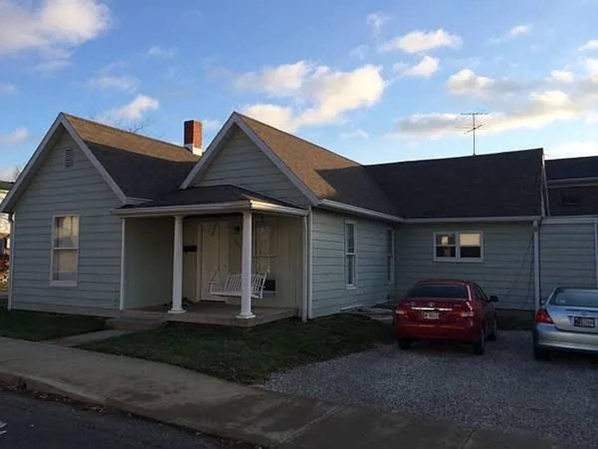 Apartment for rent at 720 N Grant St, Bloomington, IN 47408