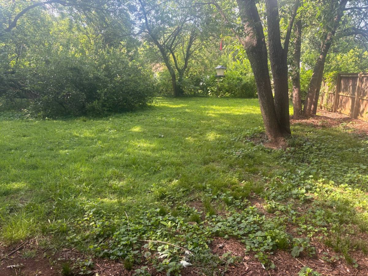 House for rent at 1109 E Linwood Dr, Springfield, MO 65807