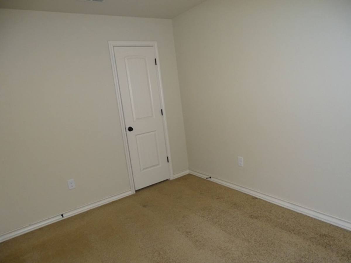 Townhouse for rent at 6619 Arancione Ave, San Antonio, TX 78233