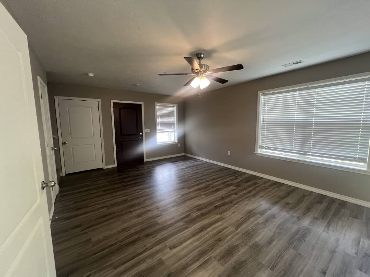 Townhouse for rent at 120 Sunrise Cove, Branson, MO 65616