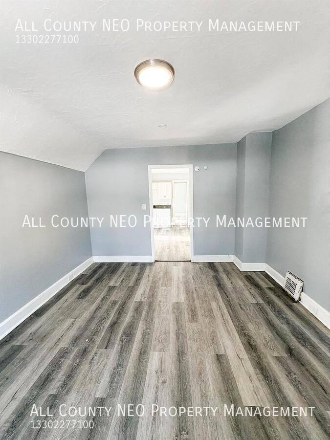 Apartment for rent at 3320 W 56th St, Cleveland, OH 44102