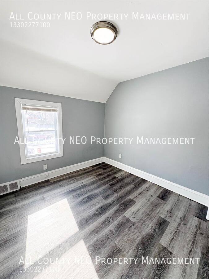 Apartment for rent at 3320 W 56th St, Cleveland, OH 44102