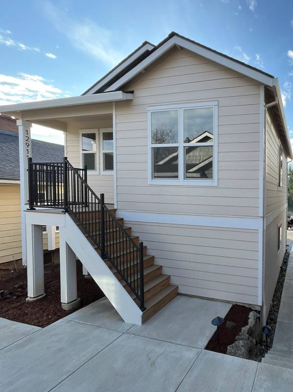 House for rent at 12911 SE Ridgecrest Rd, Happy Valley, OR 97086