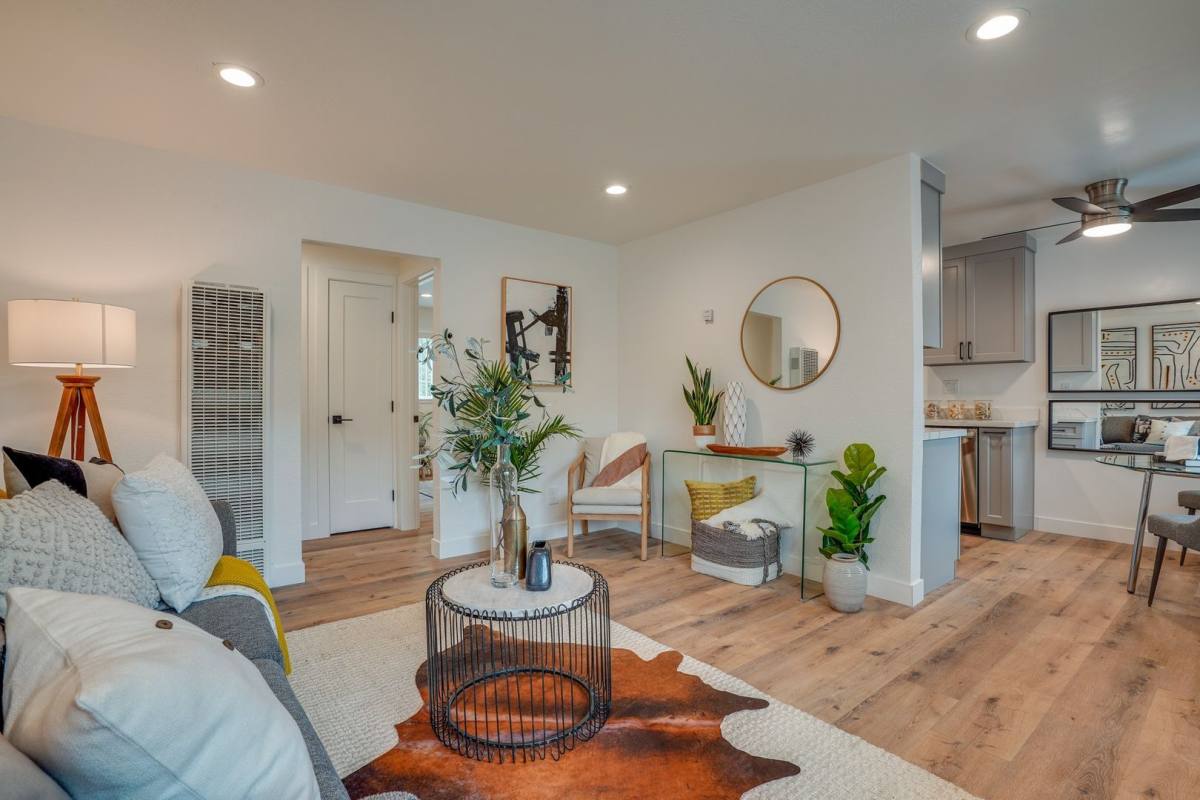 Apartment for rent at 1282 Mattox Rd, Hayward, CA 94541