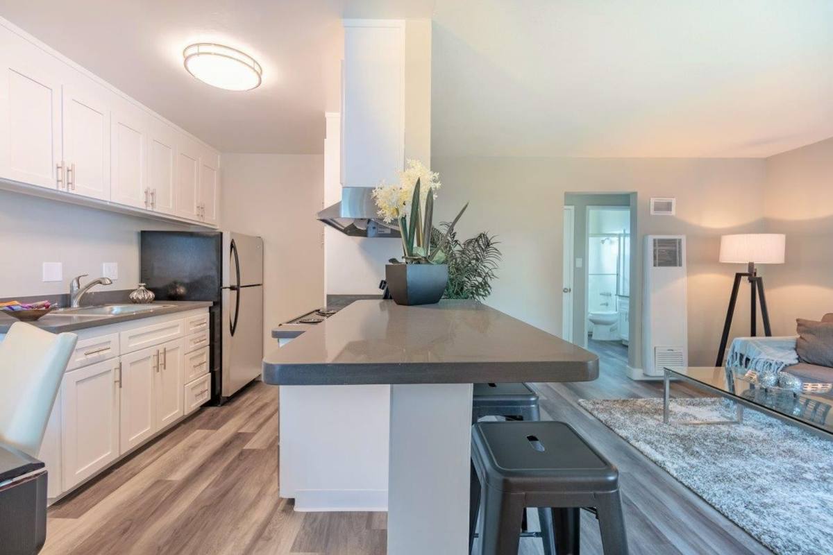 Apartment for rent at 1282 Mattox Rd, Hayward, CA 94541