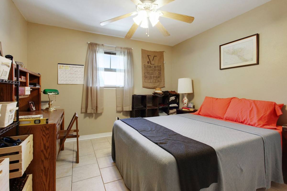 Apartment for rent at 803 Felicity St, New Orleans, LA 70130