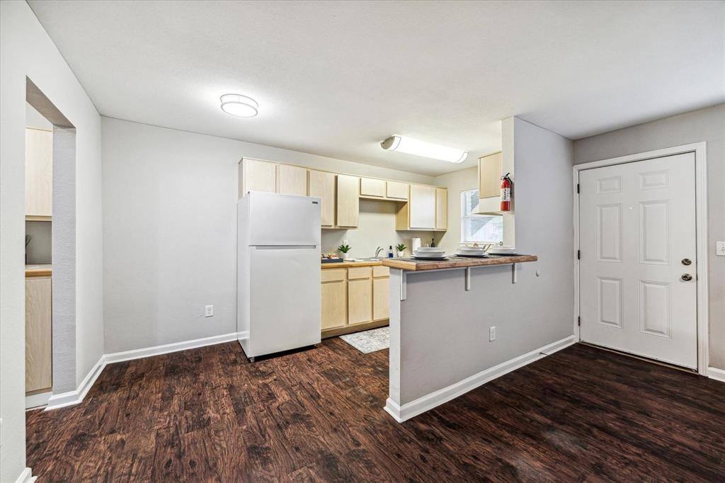Apartment for rent at 1225 W 25th St #9, Houston, TX 77008