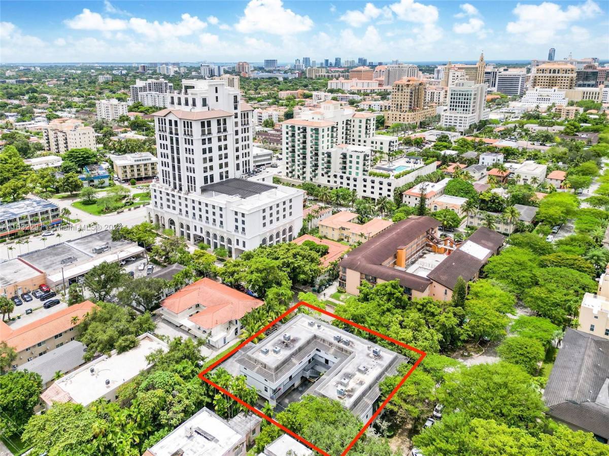 Apartment for rent at 235 Antilla Ave, Miami, FL 33134
