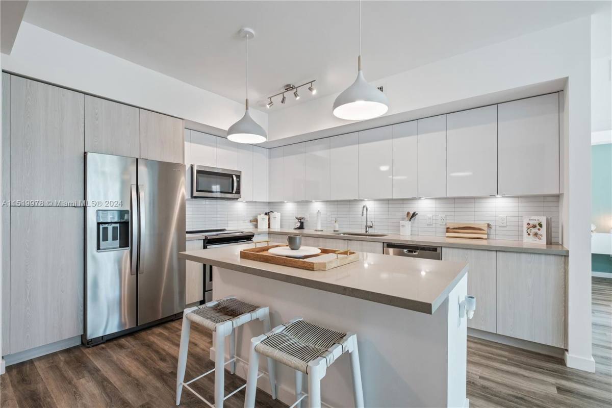 Apartment for rent at 1919 SE 10th Ave, Fort Lauderdale, FL 33316