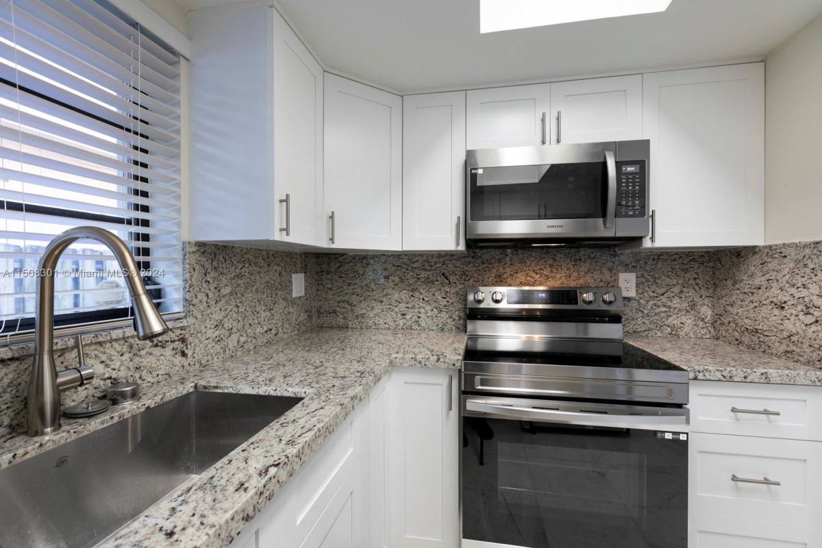 Townhouse for rent at 2735 SW 31st Place #A, Miami, FL 33133