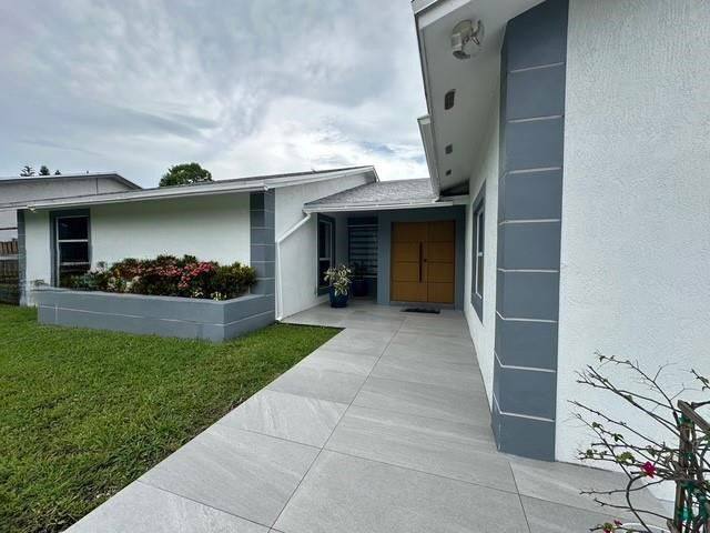 House for rent at 11580 SW 92nd St, Miami, FL 33176
