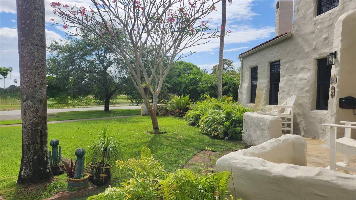 House for rent at 85 Deer Run, Miami, FL 33166