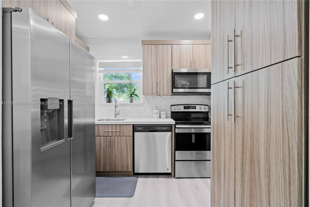 House for rent at 785 SW 21st Rd, Miami, FL 33129