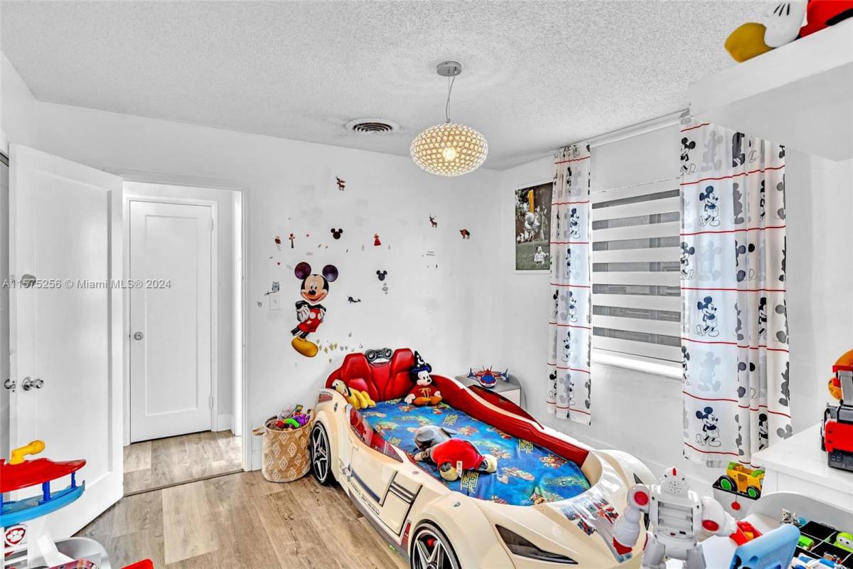 House for rent at 1528 Wiley St, Hollywood, FL 33020