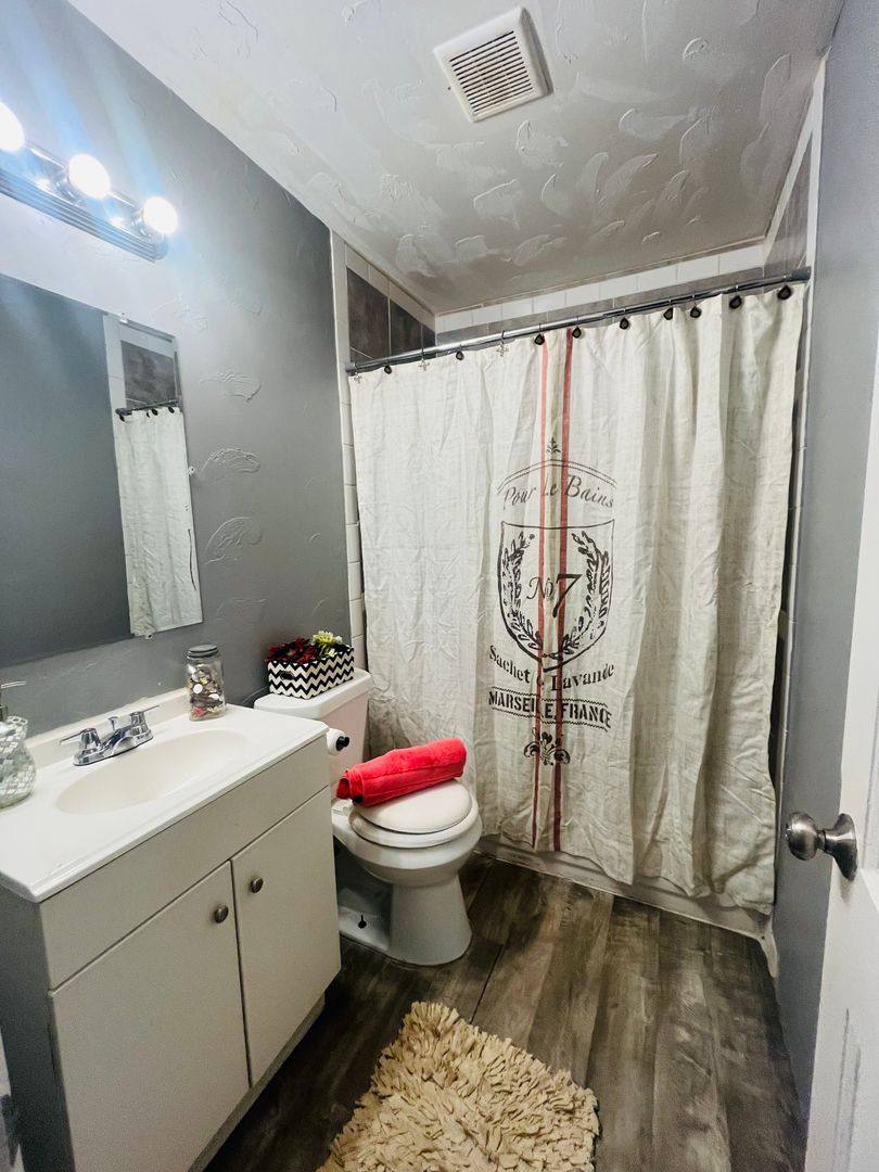 Apartment for rent at 2329 Mustang, Oklahoma City, OK 73115