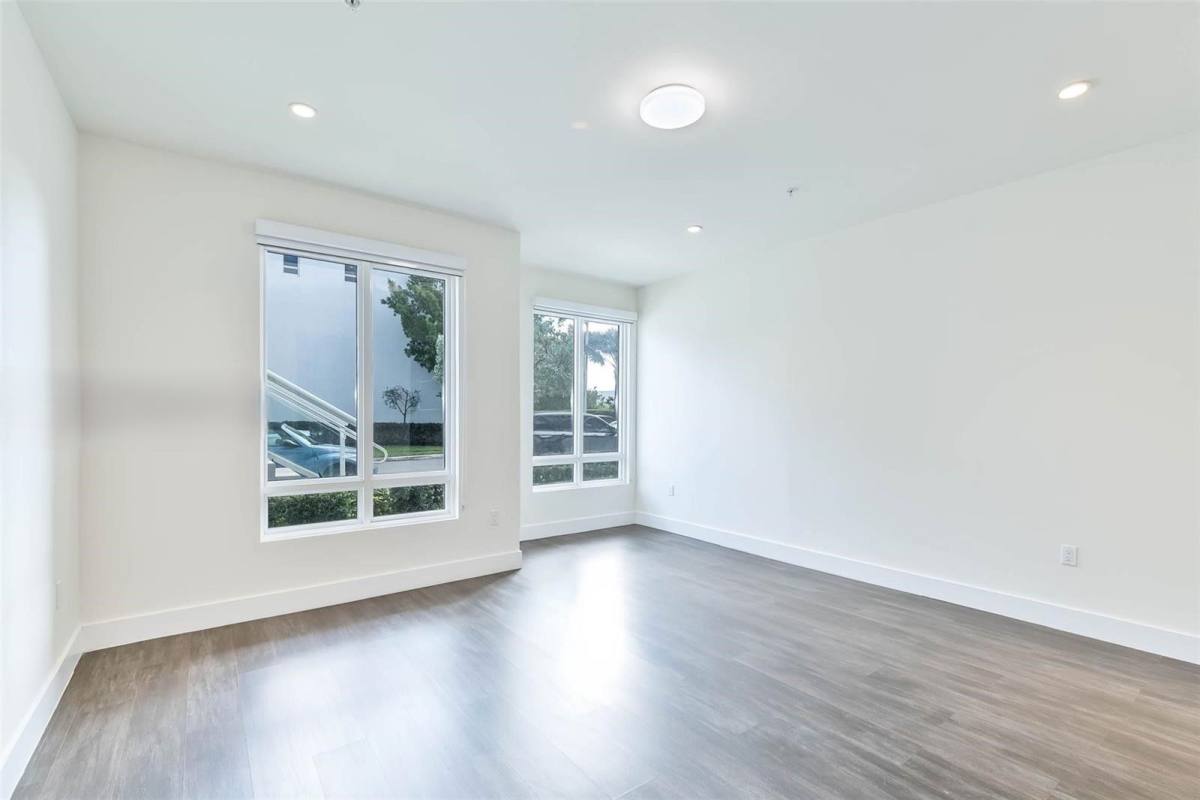 Apartment for rent at 6310 NW 103rd Place #102, Miami, FL 33178