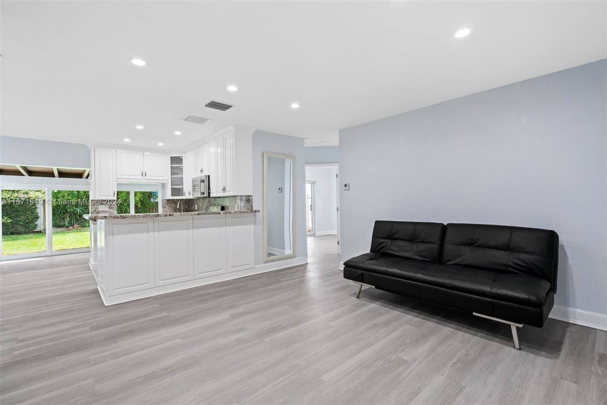House for rent at 804 SE 6th Court, Fort Lauderdale, FL 33301