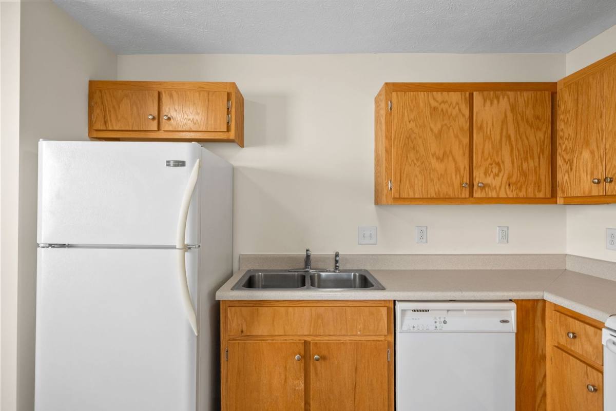 Apartment for rent at 105 Solid Rock Court, Clarksville, TN 37042