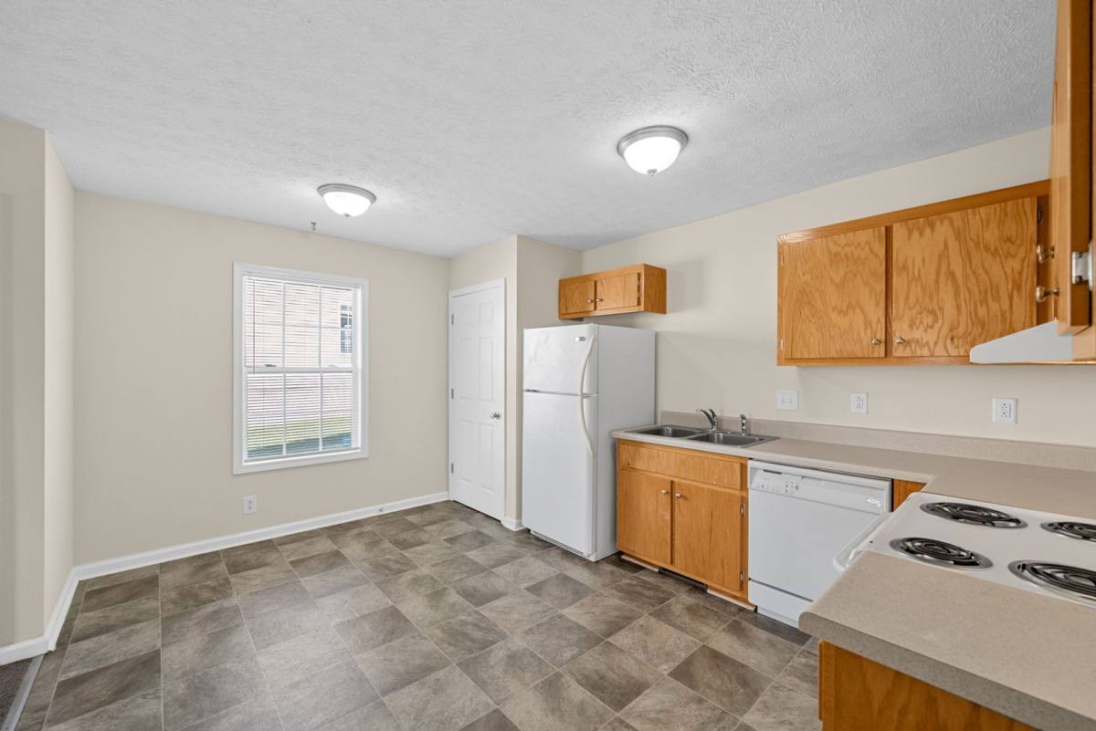 Apartment for rent at 105 Solid Rock Court, Clarksville, TN 37042