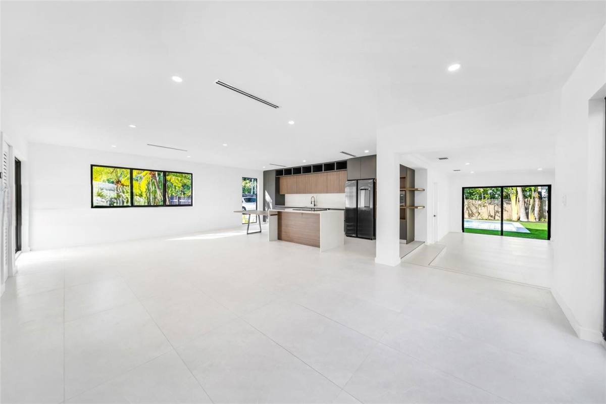House for rent at 145 NW 95th St, Miami, FL 33150
