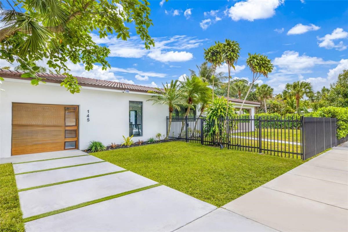 House for rent at 145 NW 95th St, Miami, FL 33150