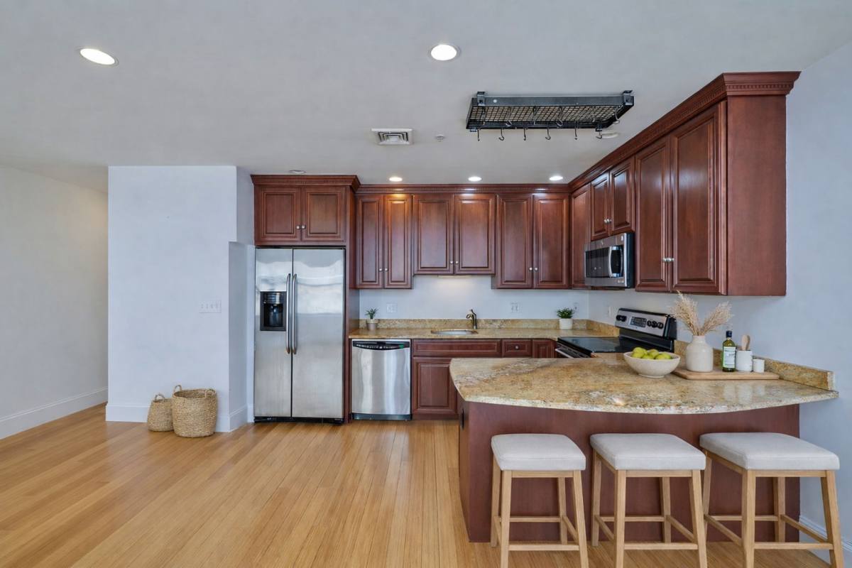 Apartment for rent at 55 Temple Place #5, Boston, MA 02111