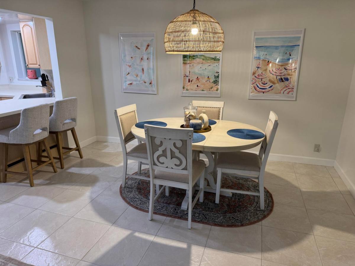 Townhouse for rent at 176 Seabreeze Circle, Jupiter, FL 33477