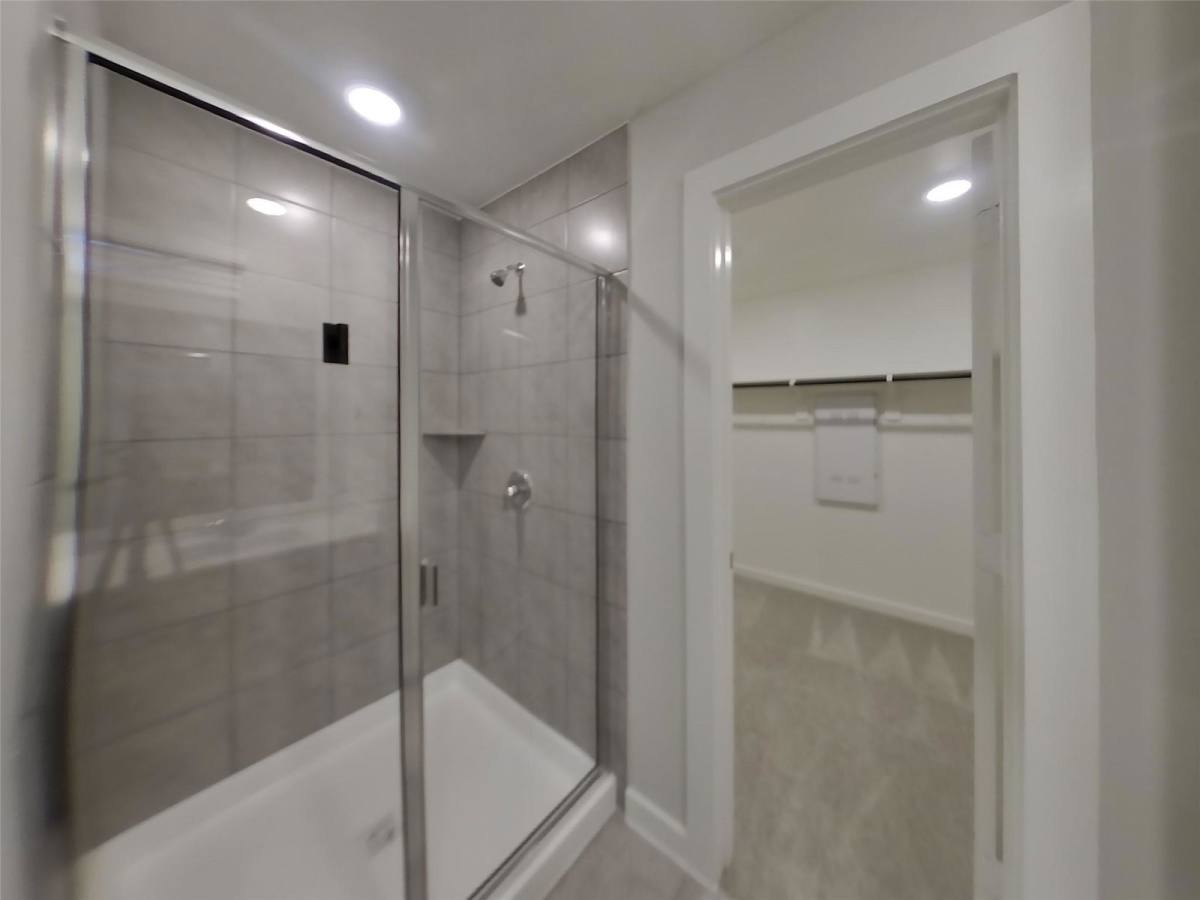 House for rent at 9835 Willow Creek Commerce Dr #610, Tomball, TX 77375