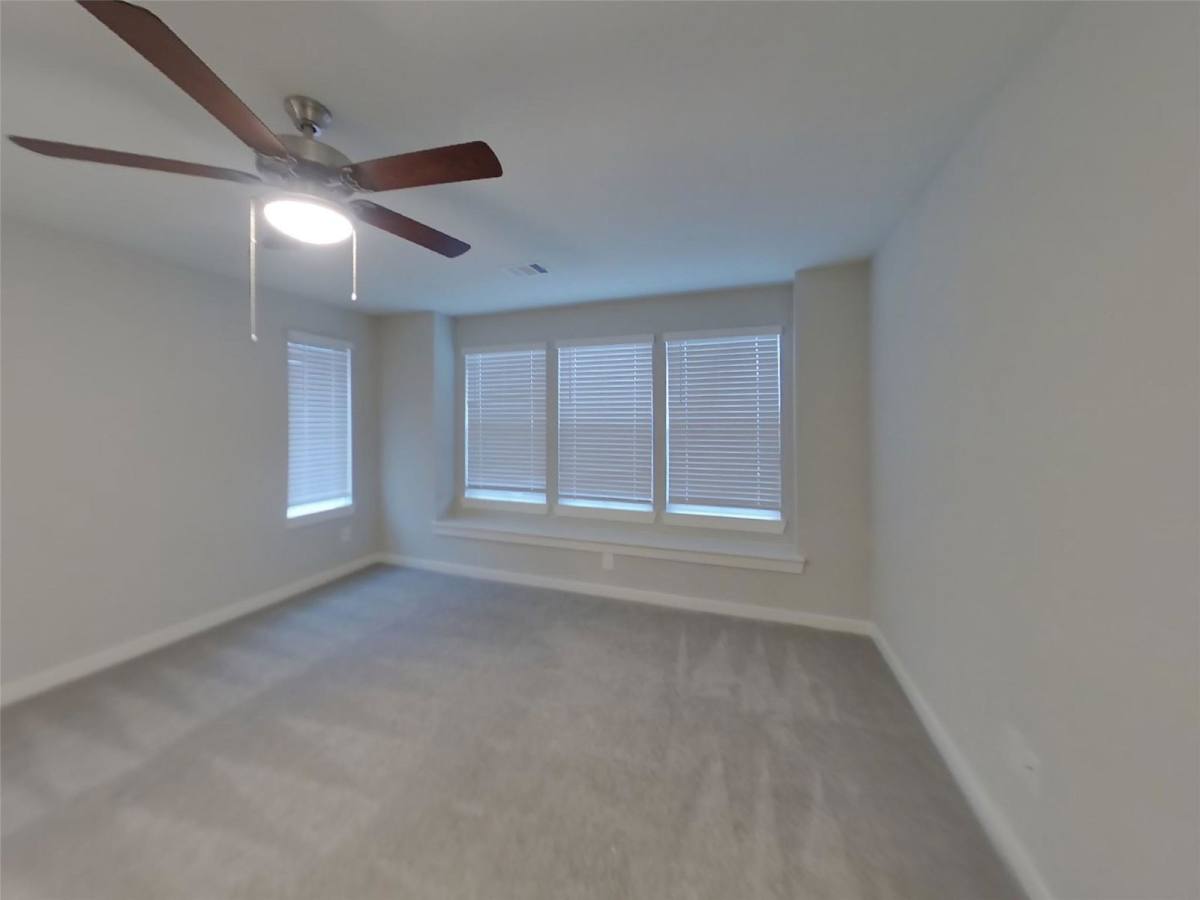 House for rent at 9835 Willow Creek Commerce Dr #610, Tomball, TX 77375