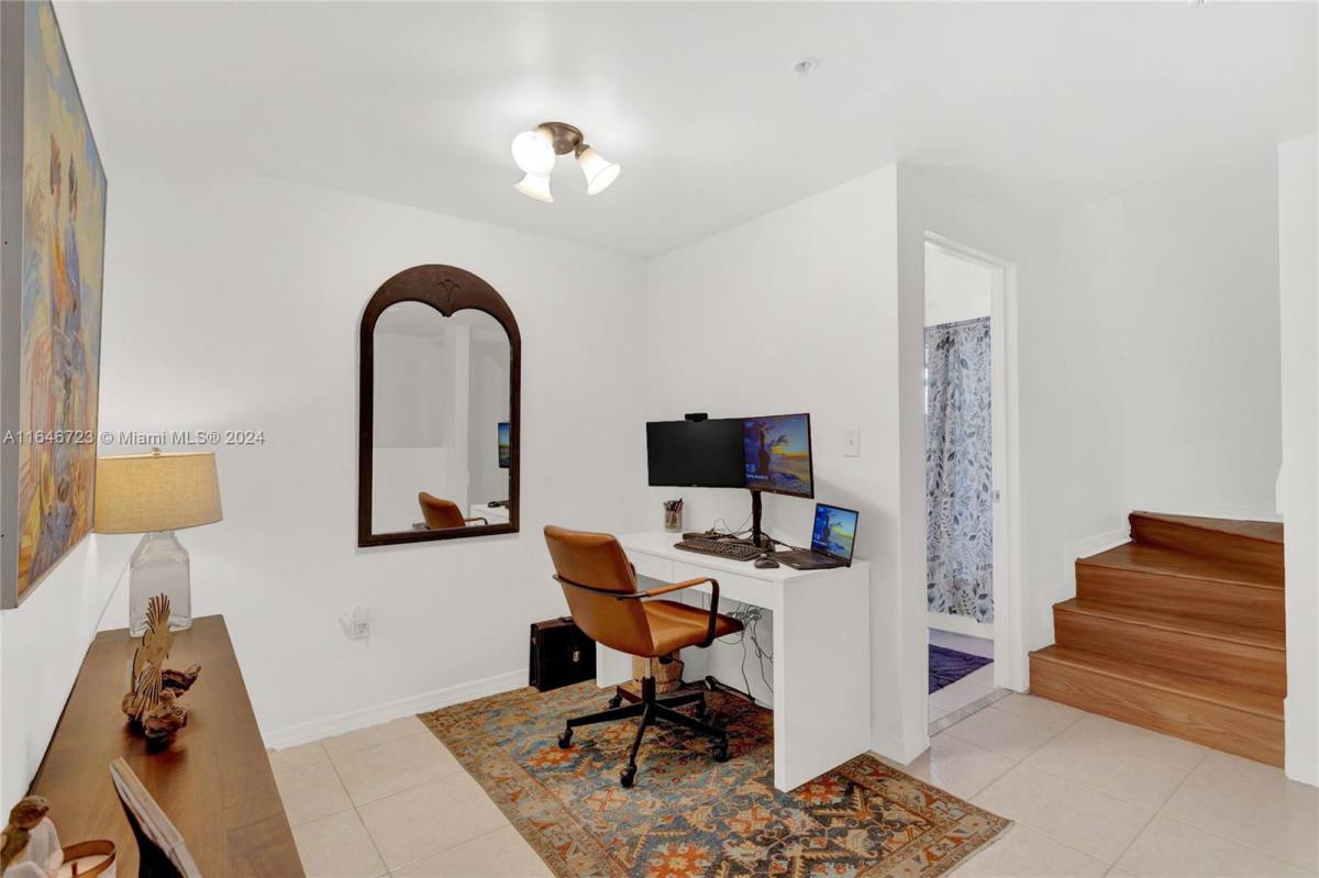 Townhouse for rent at 123 SW 17th Rd, Miami, FL 33129