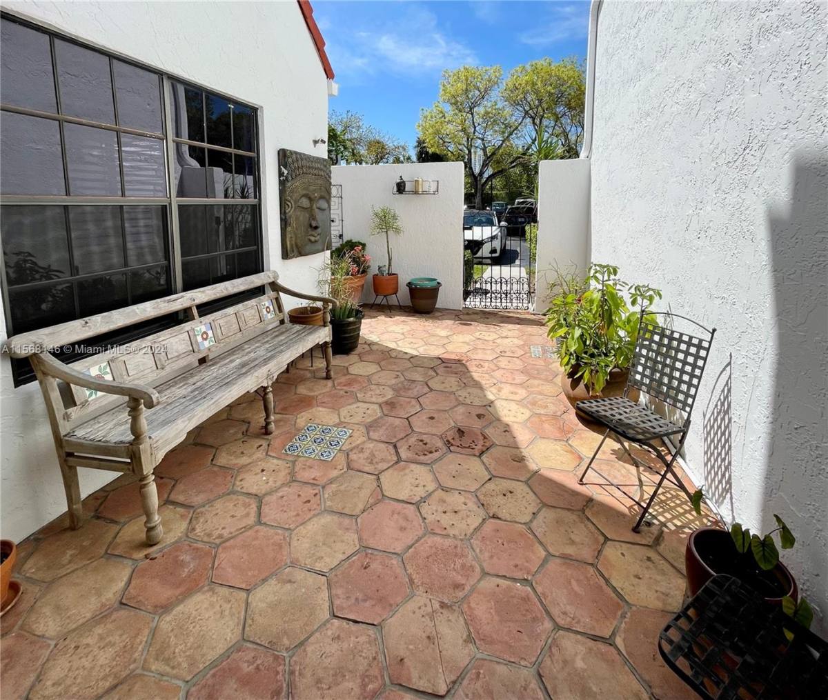 Townhouse for rent at 20907 Leeward Court, Miami, FL 33180