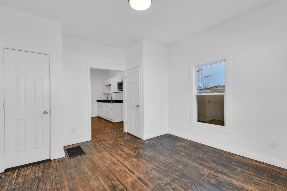 House for rent at 109 N Denver Ave, Kansas City, MO 64123