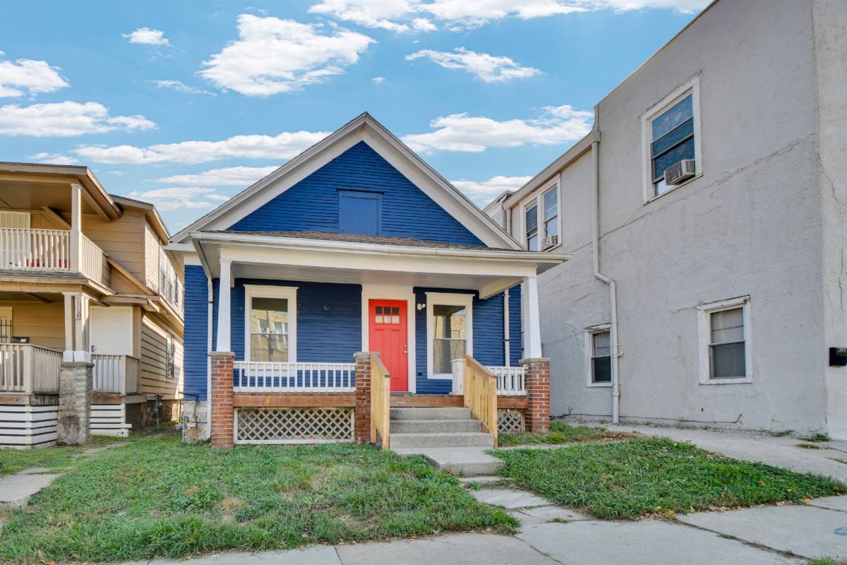 House for rent at 109 N Denver Ave, Kansas City, MO 64123