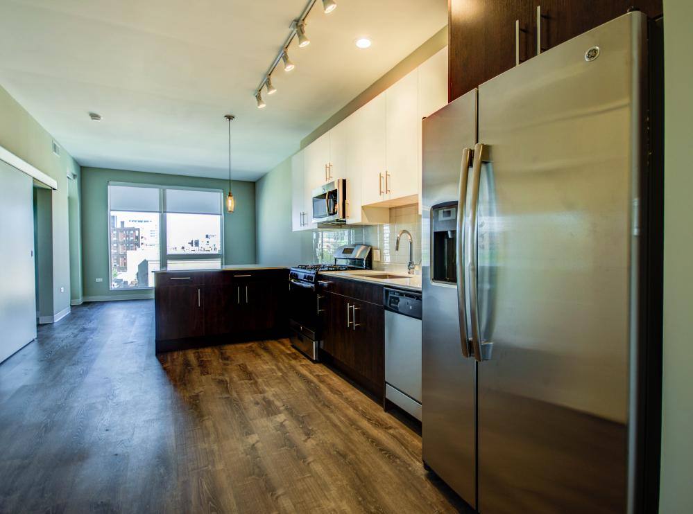 Apartment for rent at 851 W Grand Ave #406, Chicago, IL 60642