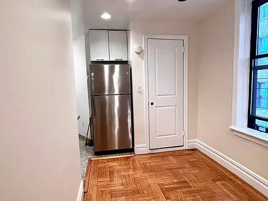 Apartment for rent at 147 W 79th St #9AA, New York, NY 10024