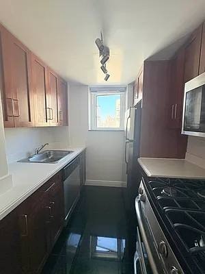 Condo for rent at 200 E 71st St #19FF, New York, NY 10021
