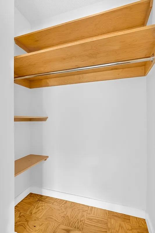 Apartment for rent at 247 W 87th St #6H, New York, NY 10024