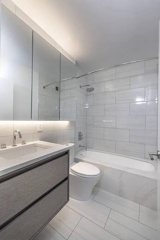 Apartment for rent at 424 W End Ave #1406, New York, NY 10024
