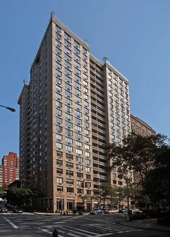 Apartment for rent at 424 W End Ave #1406, New York, NY 10024