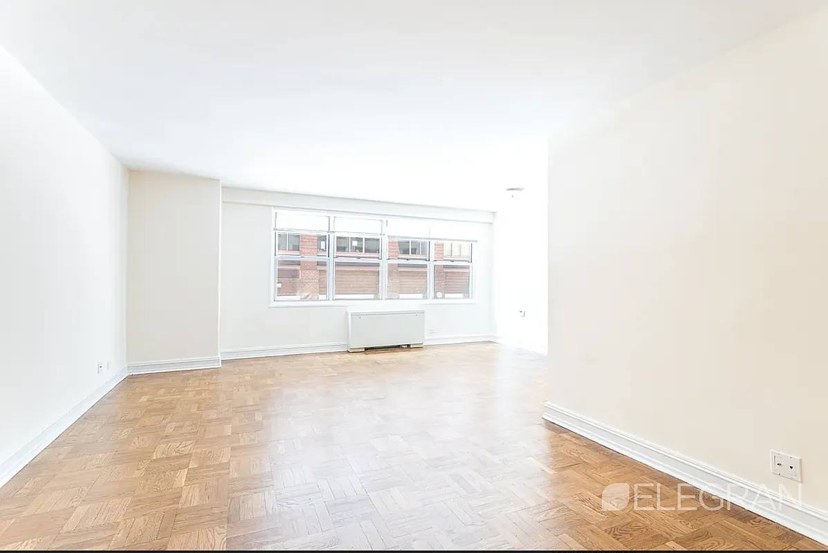 Apartment for rent at 888 8th Ave #7CC, New York, NY 10019