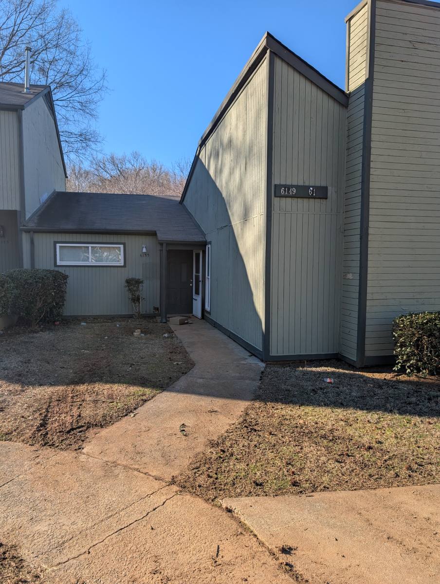 House for rent at 6155 Bent Tree Court, Charlotte, NC 28212