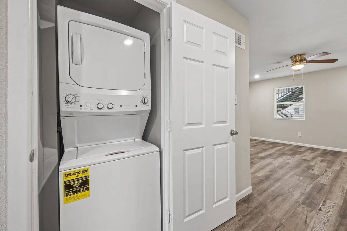 Apartment for rent at 653 N Henry Hynds Expressway, Van Alstyne, TX 75495
