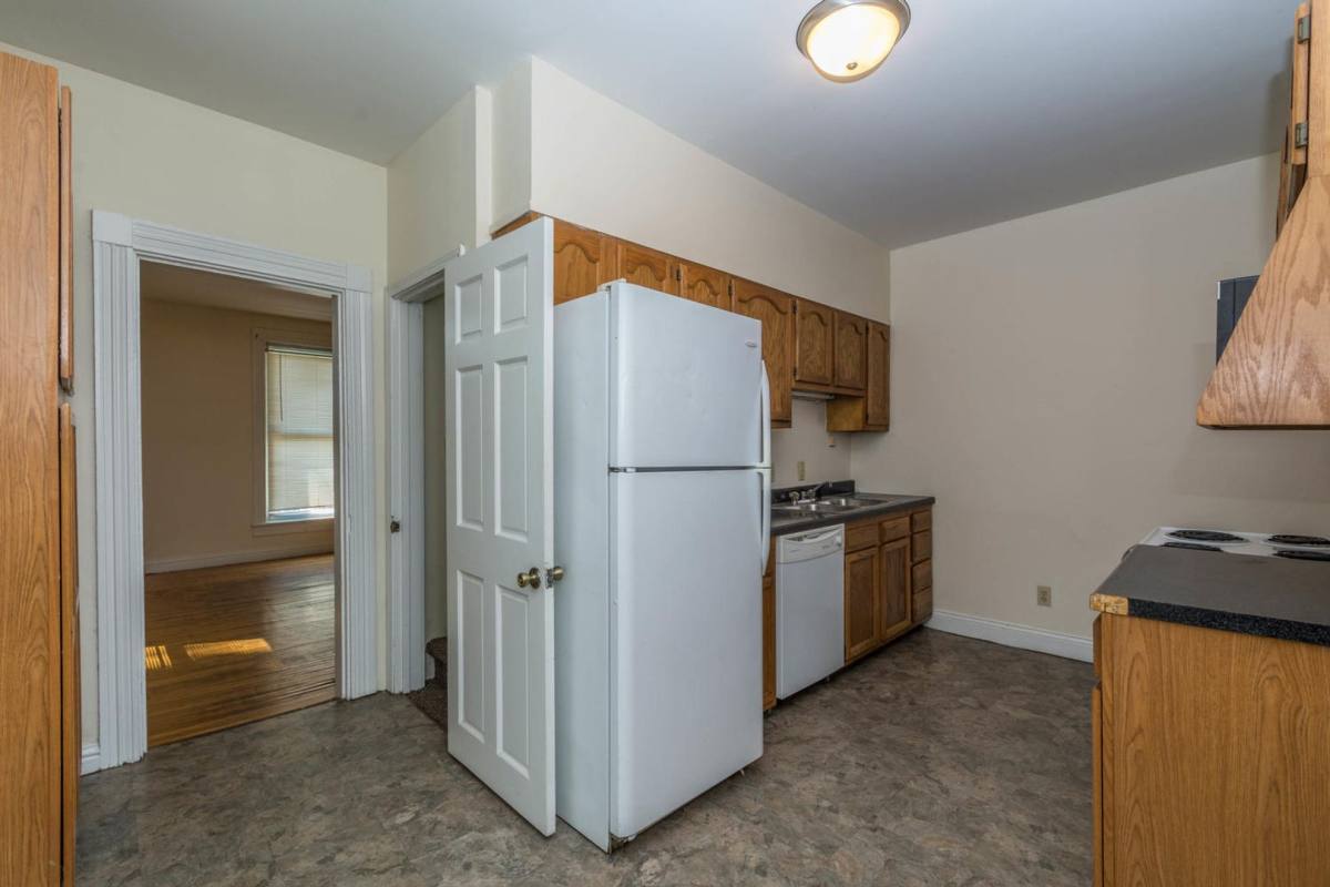 House for rent at 311 E 11th, Bloomington, IN 47408