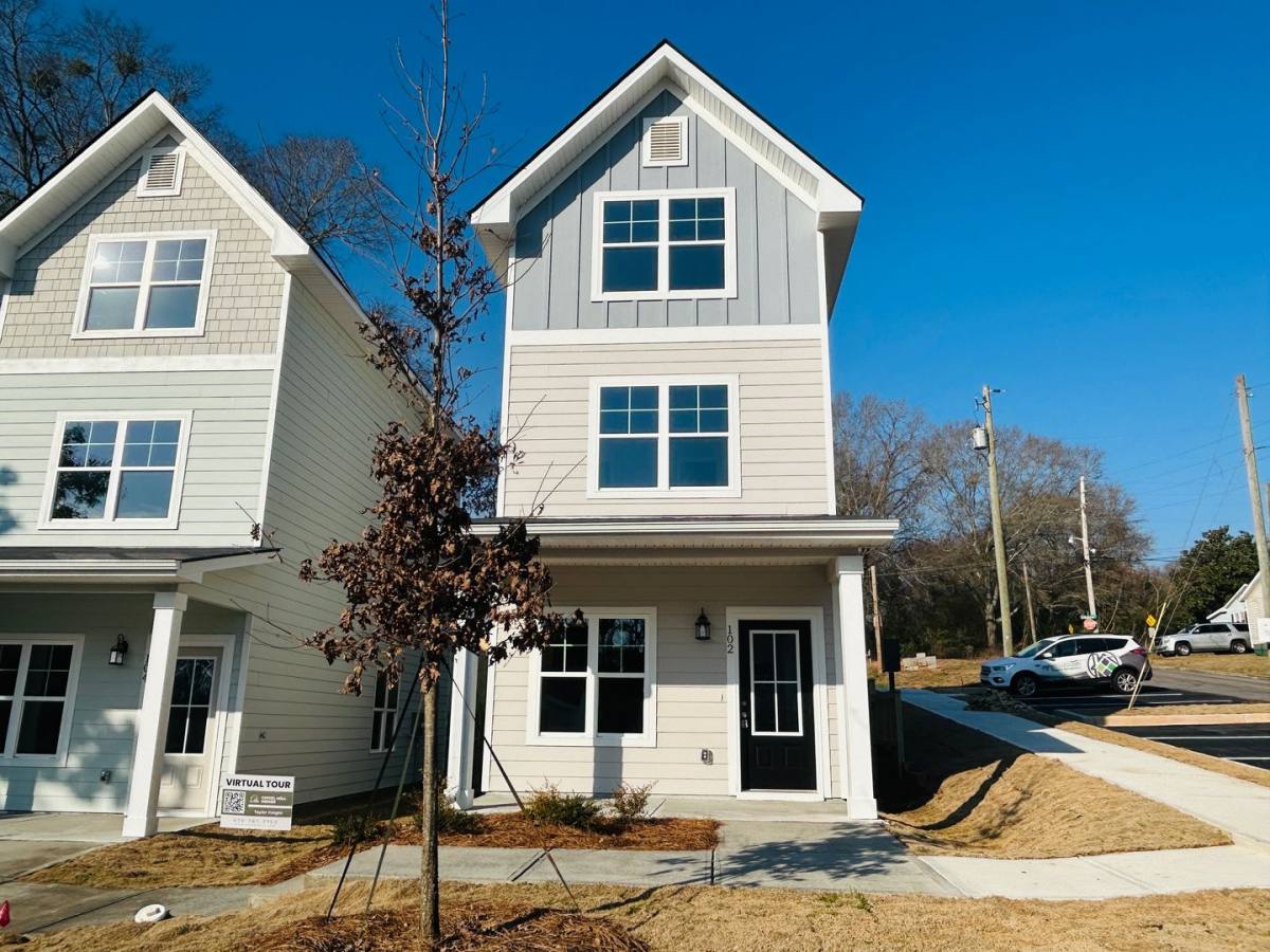 Townhouse for rent at 3 Crown St, Lagrange, GA 30240