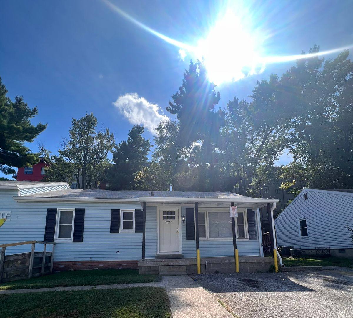 Apartment for rent at 406 E 20th St, Bloomington, IN 47408