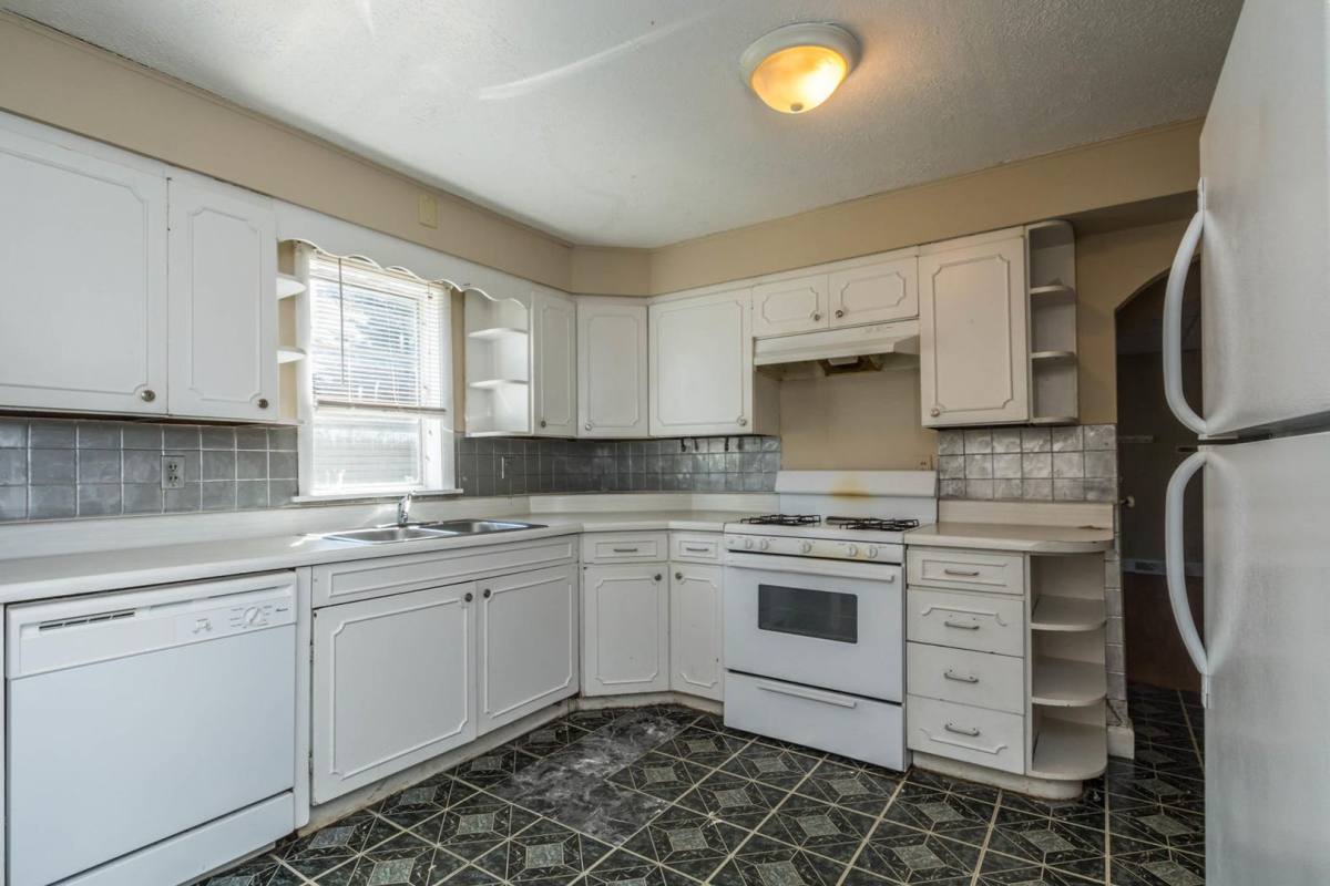 House for rent at 409 E 16th St, Bloomington, IN 47408