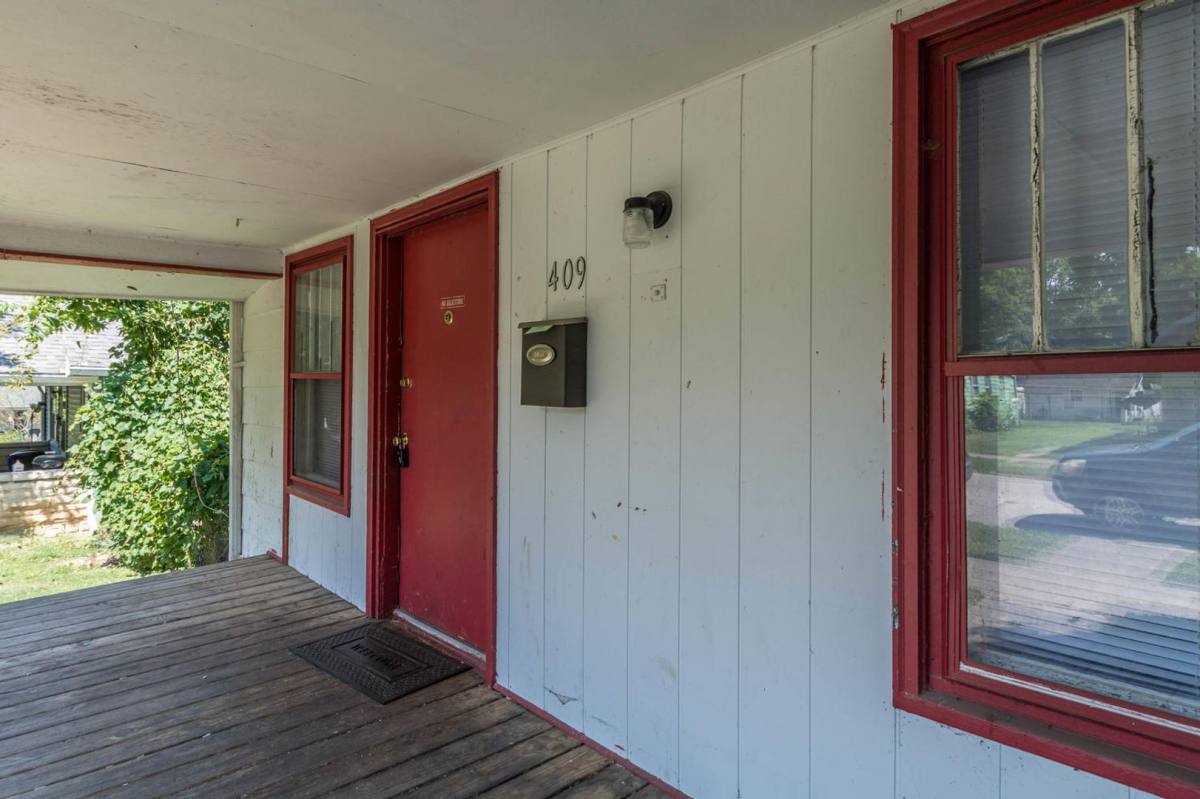 House for rent at 409 E 16th St, Bloomington, IN 47408