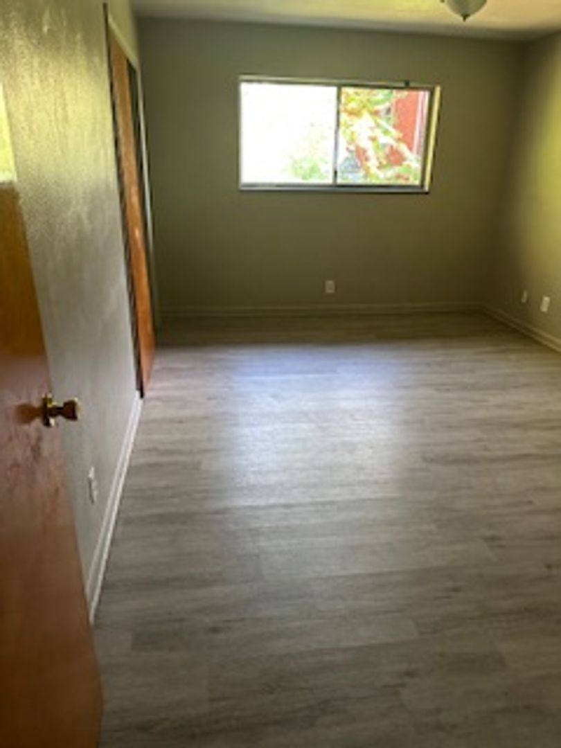 Apartment for rent at 623 Clifton Dr, Dayton, OH 45417